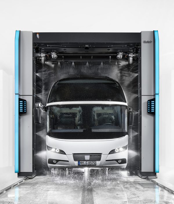 nufa-nova-blade-front-bus-760_300